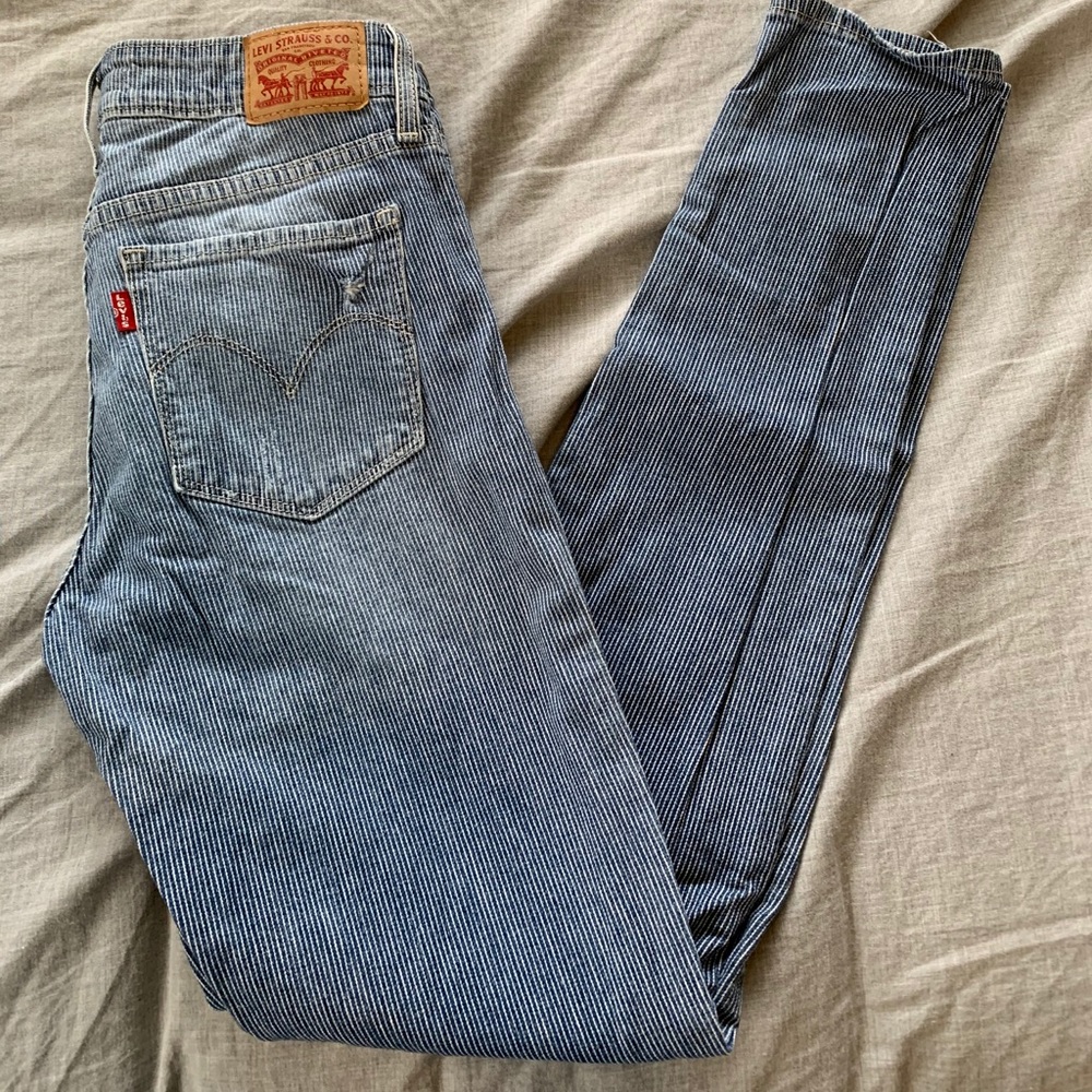 Levi’s 711 Skinny
